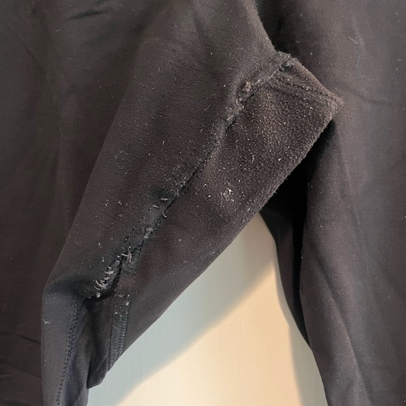 Lululemon Black Pace Rival Crops 22” Inseam Size 12 (Some wear, see photos) - Picture 12 of 12